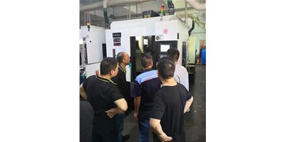 东升国际官网精机年终保养活动顺利发展，保障机床高效运行